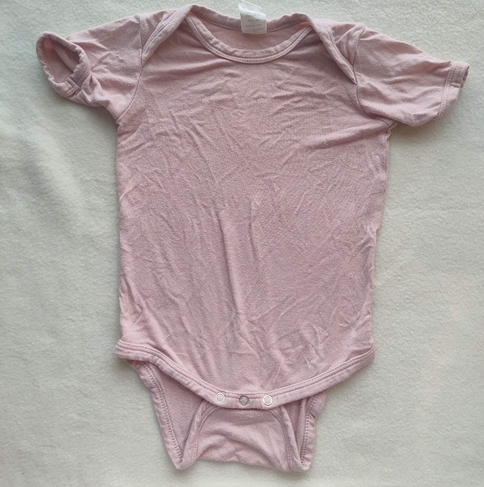 Kate Quinn Bamboo Collection Body Suit Size 6-12 Months Viscose Pink